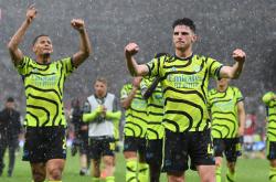 开云体育下载-阿森纳0-3不敌利物浦：积分榜遭遇顶尖球队的困扰