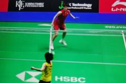 开云体育中国-关于羽毛球选手技术更上一层楼，夺得冠军的信息