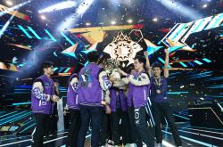 开云体育官网-三分球集群爆发，球队神勇晋级总决赛的简单介绍