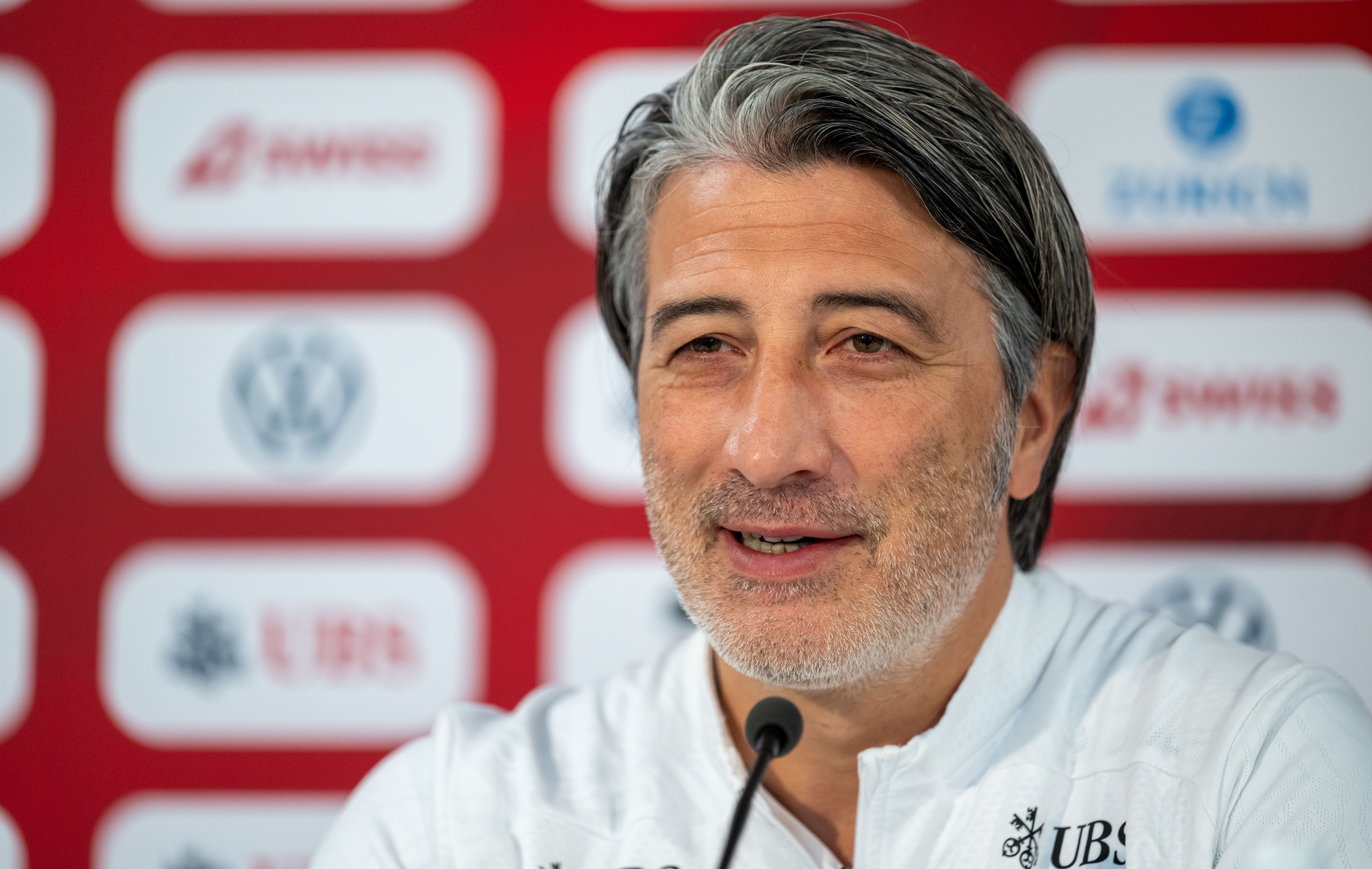 关于切尔西主帅遭遇紧急情况，或将无法执教的信息